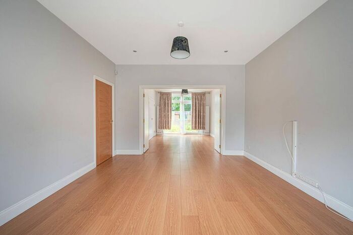 4 Bedroom Semi-Detached House To Rent In Hervey Close, Finchley Central, London, N3