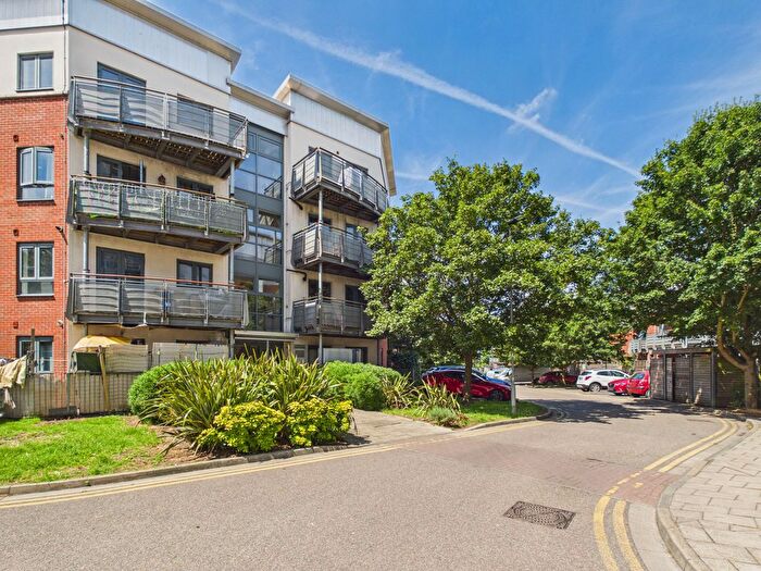 2 Bedroom Flat For Sale In Hale House, SE18