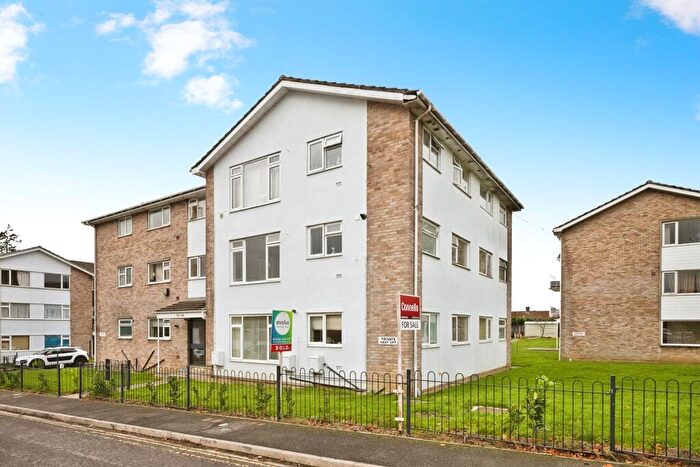 2 Bedroom Apartment For Sale In Legion Road, Yeovil, BA21