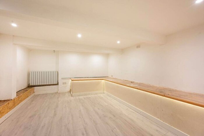 5 Bedroom House For Sale In Westdown Road, Leyton, London, E15