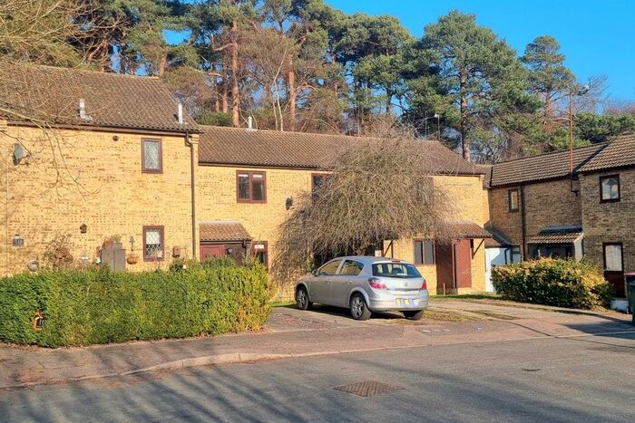 2 Bedroom Terraced House To Rent In Brooklands Road, Tollgate Hill, Crawley, West Sussex., RH11