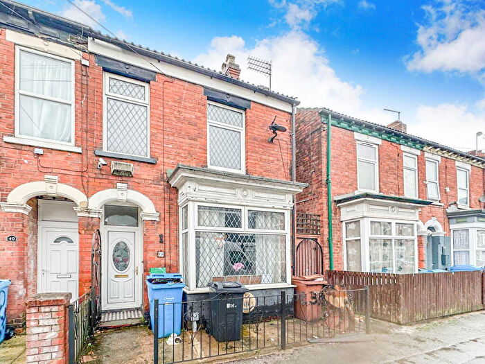 3 Bedroom Semi Detached House For Sale In St. Matthew Street, Hull, HU3