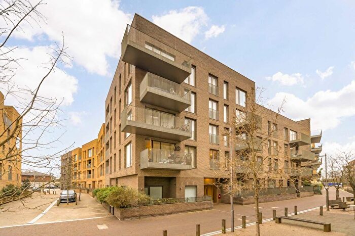 1 Bedroom Flat For Sale In Durham Wharf Drive, Brentford, TW8