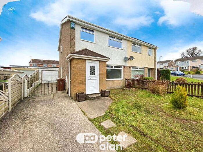 3 Bedroom House To Rent In Cae'r Fferm, Glenfields, Caerphilly, CF83