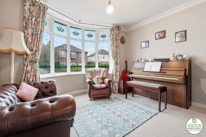 3 Bedroom Semi-detached House For Sale In Lea Road, Heald Green, Stockport, SK8