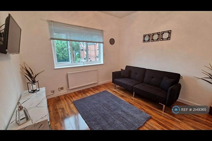 1 Bedroom Flat To Rent In Polygon Road, Crumpsall, M8