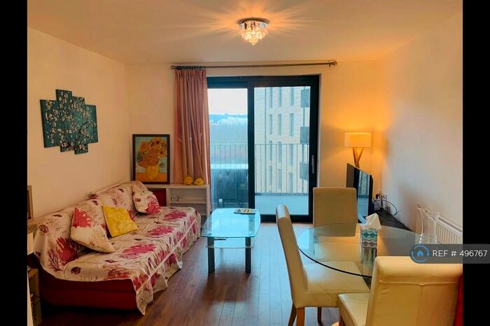 1 Bedroom Flat To Rent In Kingfisher Heights, London, E16