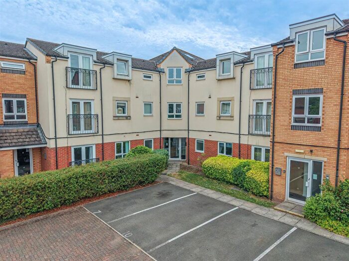 2 Bedroom Flat For Sale In Wolseley Road, Rugeley, WS15