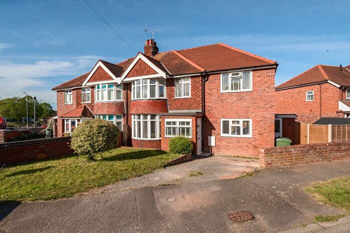 4 Bedroom Semi-detached House For Sale In Redhill Avenue, Hereford, HR2