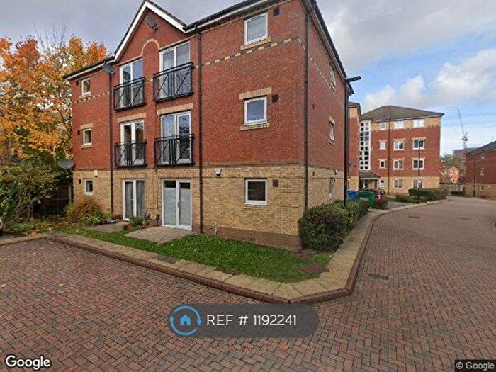 2 Bedroom Flat To Rent In Headford Mews, Sheffield, S3