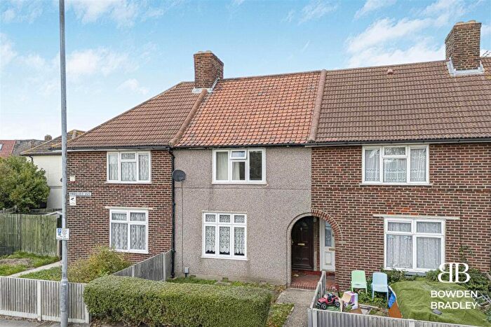 2 Bedroom Terraced House For Sale In Parsloes Avenue, Dagenham, RM9