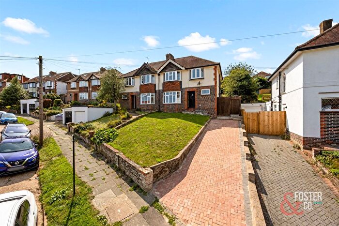 3 Bedroom Semi-Detached House For Sale In Gableson Avenue, Brighton, BN1