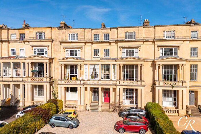 2 Bedroom Flat For Sale In Malvern Road, Lansdown, GL50