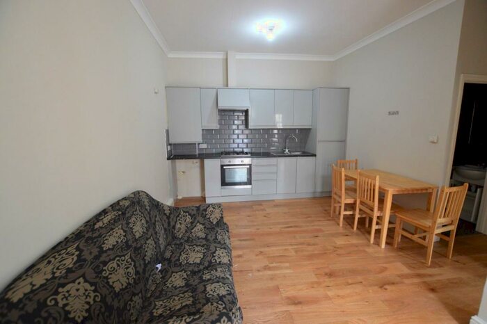 1 Bedroom Flat To Rent In Newport Road, Leyton, E10