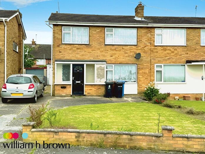 3 Bedroom Semi-Detached House To Rent In The Vineway, Dovercourt, Harwich, CO12