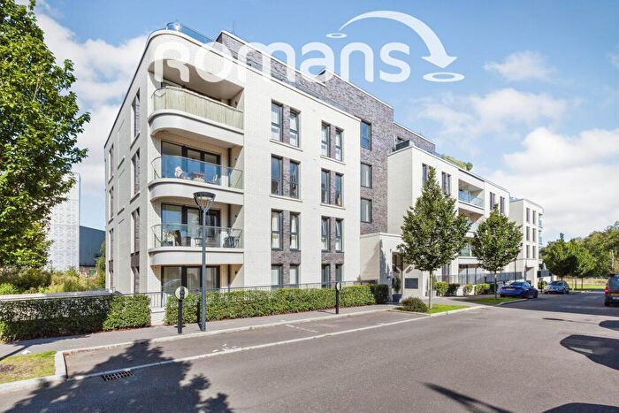 2 Bedroom Flat To Rent In Estienne House, Chieftain Road, Chertsey, KT16