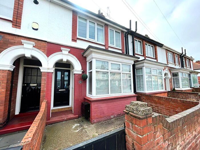 2 Bedroom Terraced House To Rent In Poplar Road, Cleethorpes, DN35