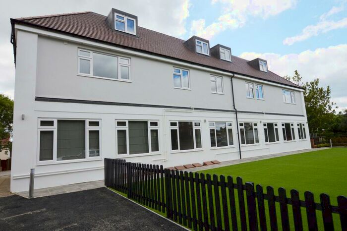 2 Bedroom Flat To Rent In Marion Crescent Orpington, BR5