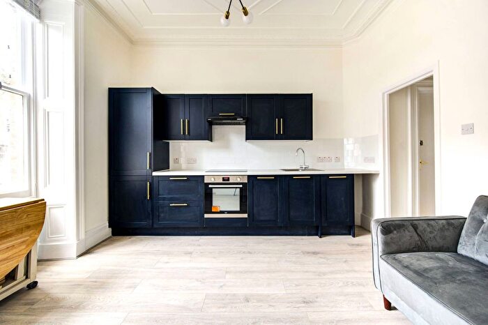 1 Bedroom Flat To Rent In Shepherds Bush, Shepherd's Bush, London, W12