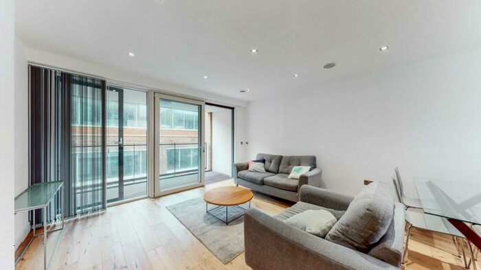 2 Bedroom Apartment To Rent In Pear Tree Street, EC1V