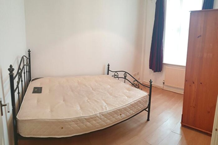 1 Bedroom Flat To Rent In Slade Lane, M13