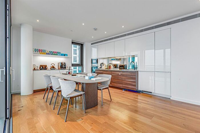 2 Bedroom Flat To Rent In Riverside Quarter, Wandsworth, SW18