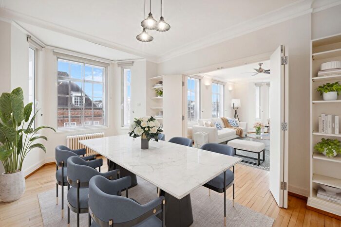 2 Bedroom Flat For Sale In Phillimore Court, Argyll Road, W8
