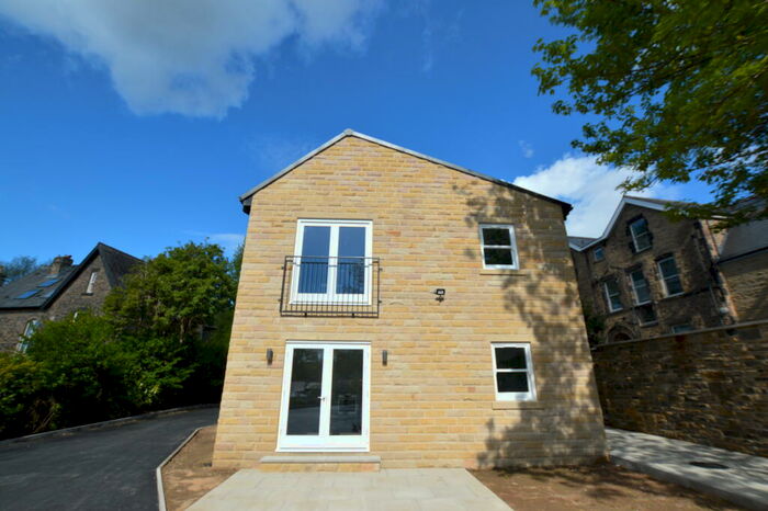 2 Bedroom Apartment To Rent In Victoria Road, Off Ecclesall Road, S10
