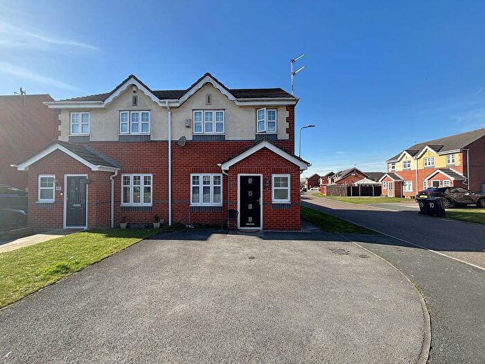 3 Bedroom Semi-Detached House For Sale In Gorelston Way, Southdene, L32