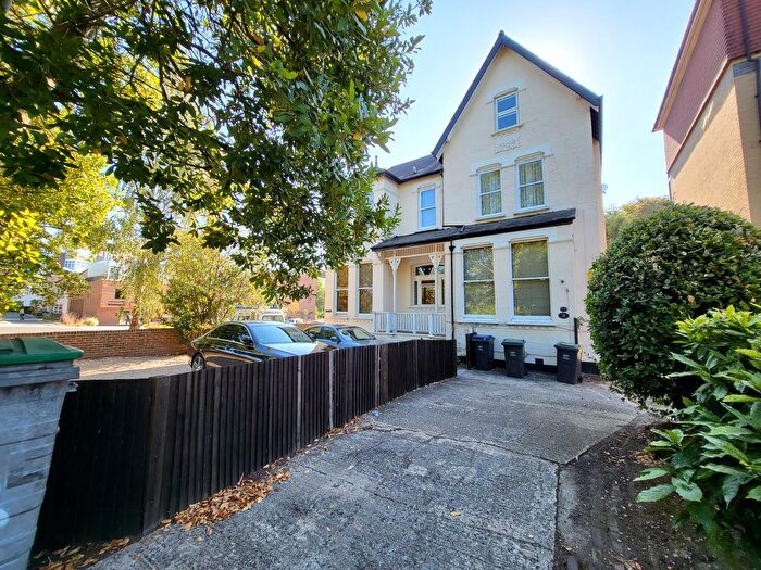 1 Bedroom Flat To Rent In Lawrie Park Road, London, SE26