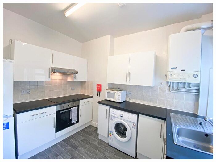 5 Bedroom Terraced House To Rent In Brighton Terrace Road, Sheffield, S10