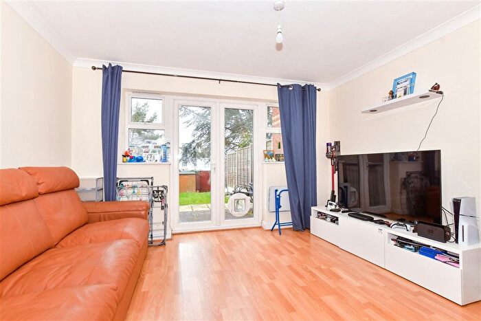 2 Bedroom Terraced House For Sale In Stagshaw Close, Maidstone, Kent, ME15