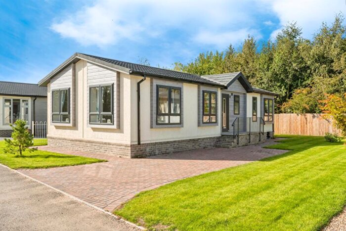 2 Bedroom Lodge For Sale In Sandtoft Road, Belton, Doncaster, DN9