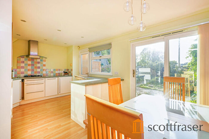 3 Bedroom Semi-Detached House To Rent In Beaumont Road, Headington, OX3