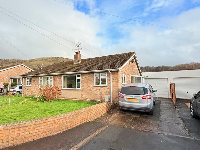 2 Bedroom Semi-Detached Bungalow For Sale In Birch Close, Cheddar, BS27