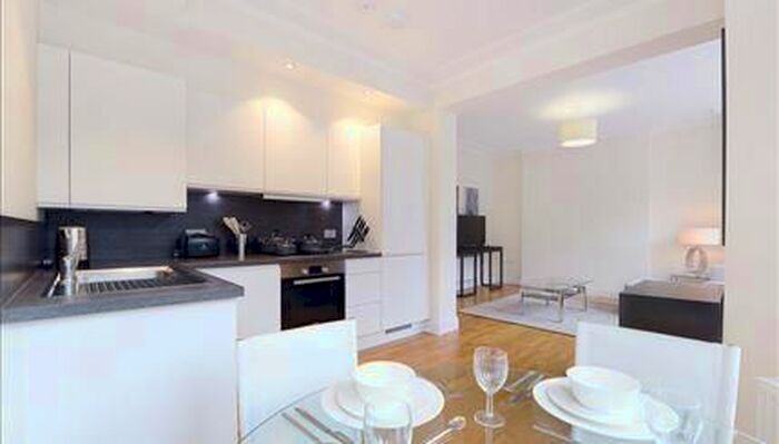 1 Bedroom Flat To Rent In Hamlet Gardens, Hammersmith, W6