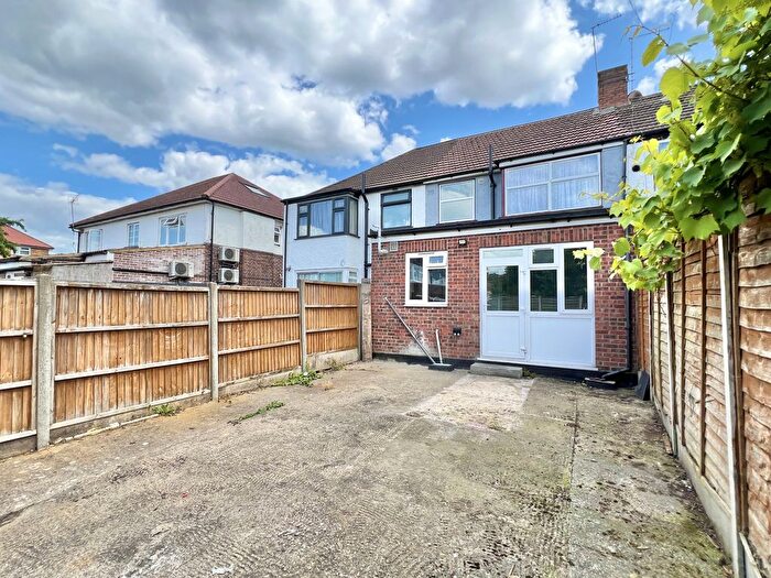 4 Bedroom Terraced House To Rent In Harington Terrace, Edmonton, N18