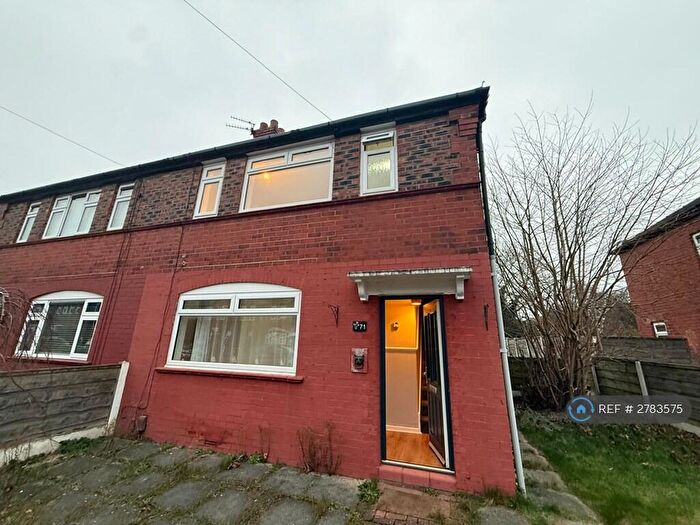 3 Bedroom Detached House To Rent In Royton Avenue, Sale, M33