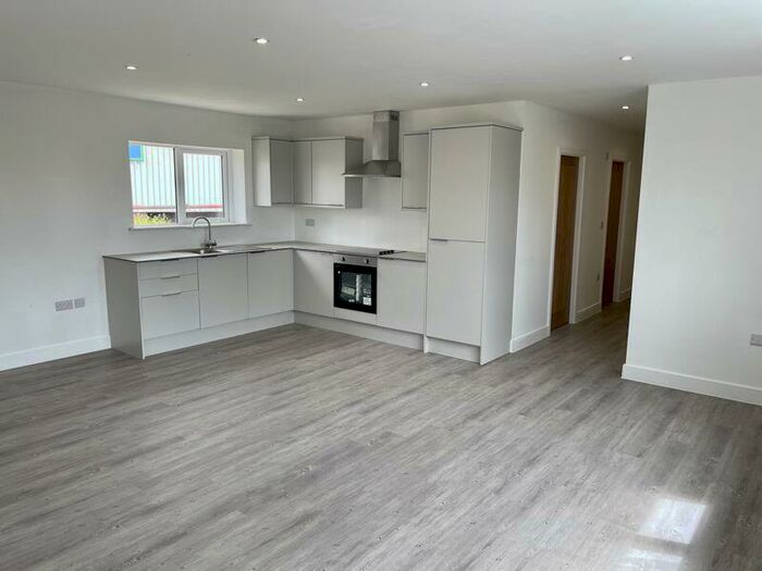 3 Bedroom Flat To Rent In Swinton Hall Road, Manchester, M27