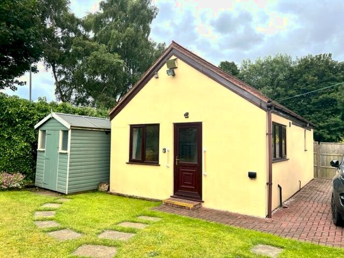 1 Bedroom Detached Bungalow To Rent In Princess Street, Chase Terrace, Burntwood, WS7