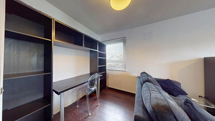 2 Bedroom Flat For Sale In Castleton Way, Aberdeen, Aberdeenshire, AB16