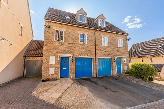 3 Bedroom Semi-Detached House For Sale In St. Aldhelms Close, Malmesbury, SN16