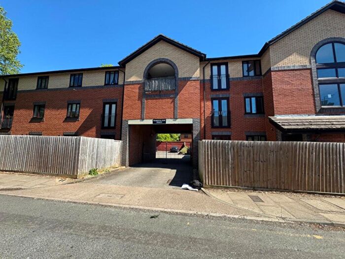 1 Bedroom Apartment For Sale In Palmerston Road, Abingtoin, Northampton, NN1