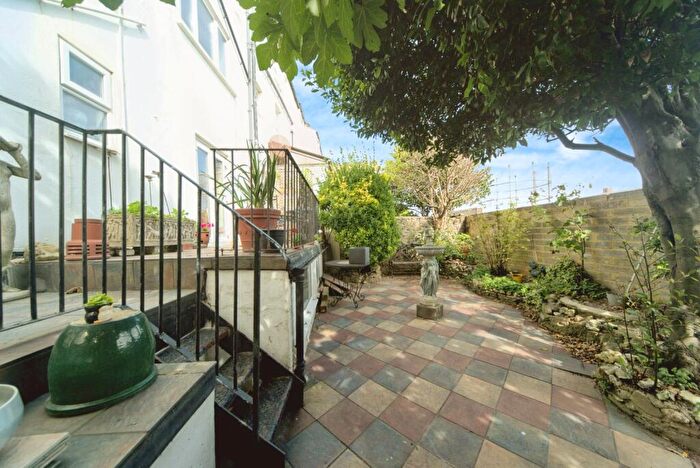 4 Bedroom Terraced House For Sale In Arundel Street, Brighton, East Sussex, BN2
