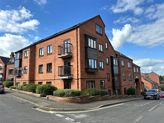1 Bedroom Apartment To Rent In Britannia Road, Banbury, Oxfordshire, OX16