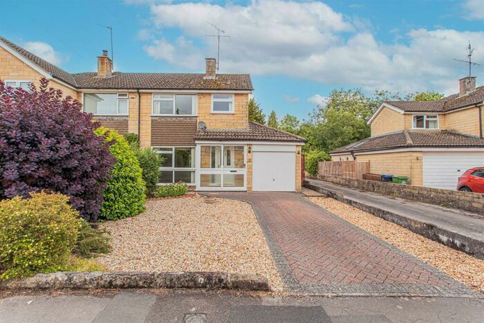 3 Bedroom Semi-Detached House For Sale In Brook Drive, Corsham, SN13