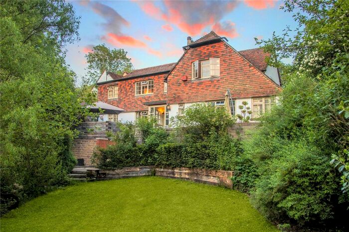 4 Bedroom Detached House For Sale In Fairmans Lane, Brenchley, Tonbridge, Kent, TN12