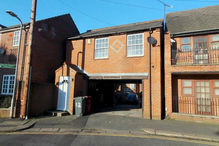 Studio To Rent In Goldsmid Road, Reading, RG1