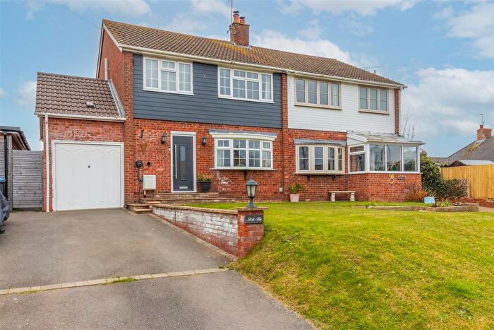 3 Bedroom Semi Detached House For Sale In Fair Close, Frankton, Rugby, CV23