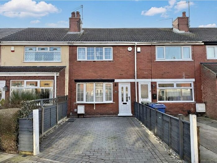 2 Bedroom Terraced House For Sale In Kathleen Grove, Grimsby, DN32